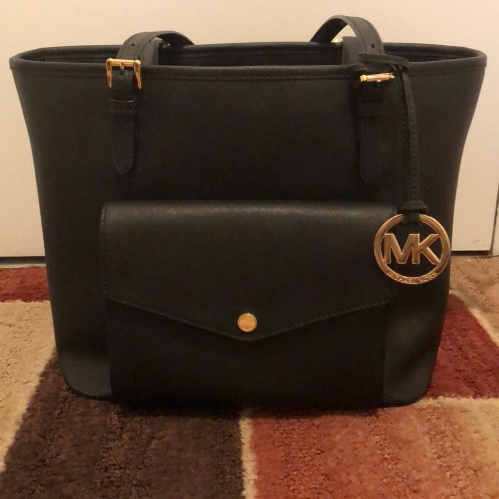 Michael Kors Jet Set Pocket Tote